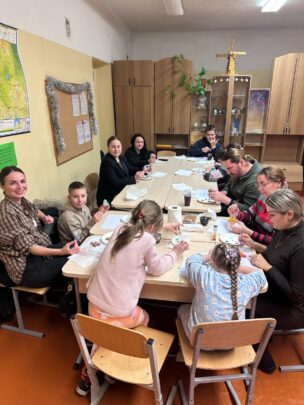  “Ģimenes Ziemassvētku prieki”