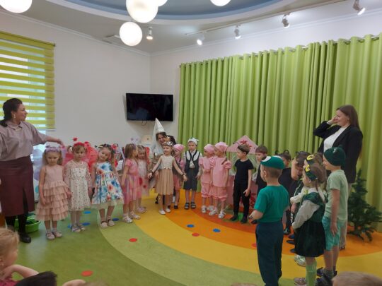 Radoša satikšanās teātra svētku noskaņās